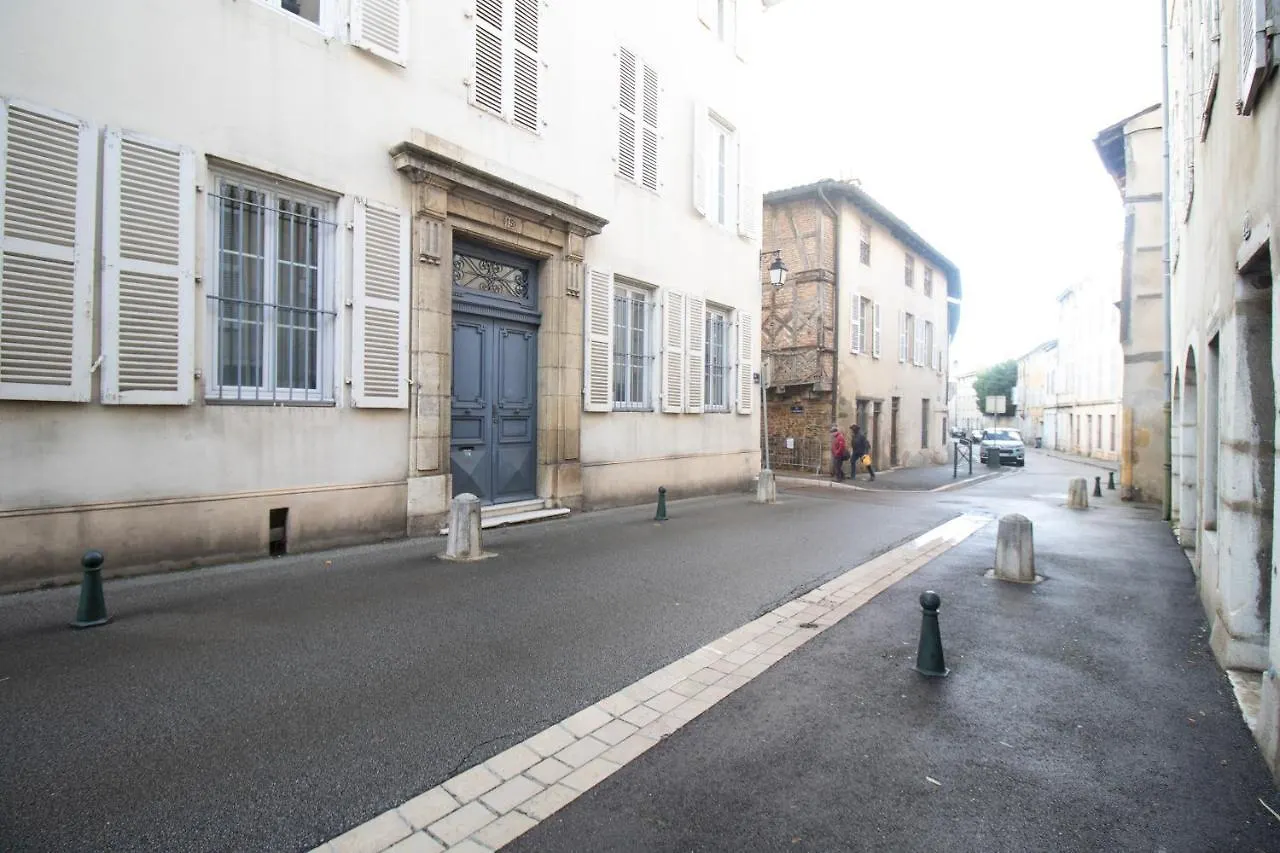 L'Authentique Bressan Apartment Bourg-en-Bresse